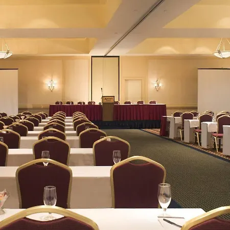 Radisson Hotel Memphis - University 